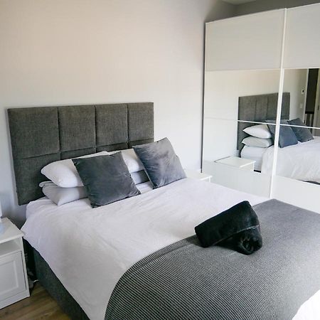 Entire Modern Home With Seaview And Parking Wicklow Exteriör bild