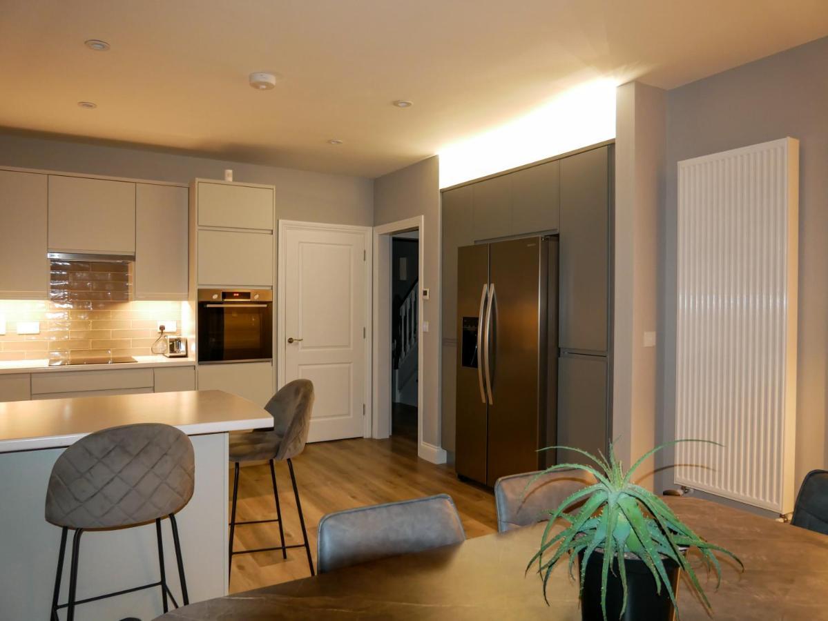 Entire Modern Home With Seaview And Parking Wicklow Exteriör bild