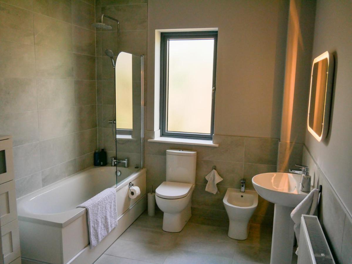 Entire Modern Home With Seaview And Parking Wicklow Exteriör bild